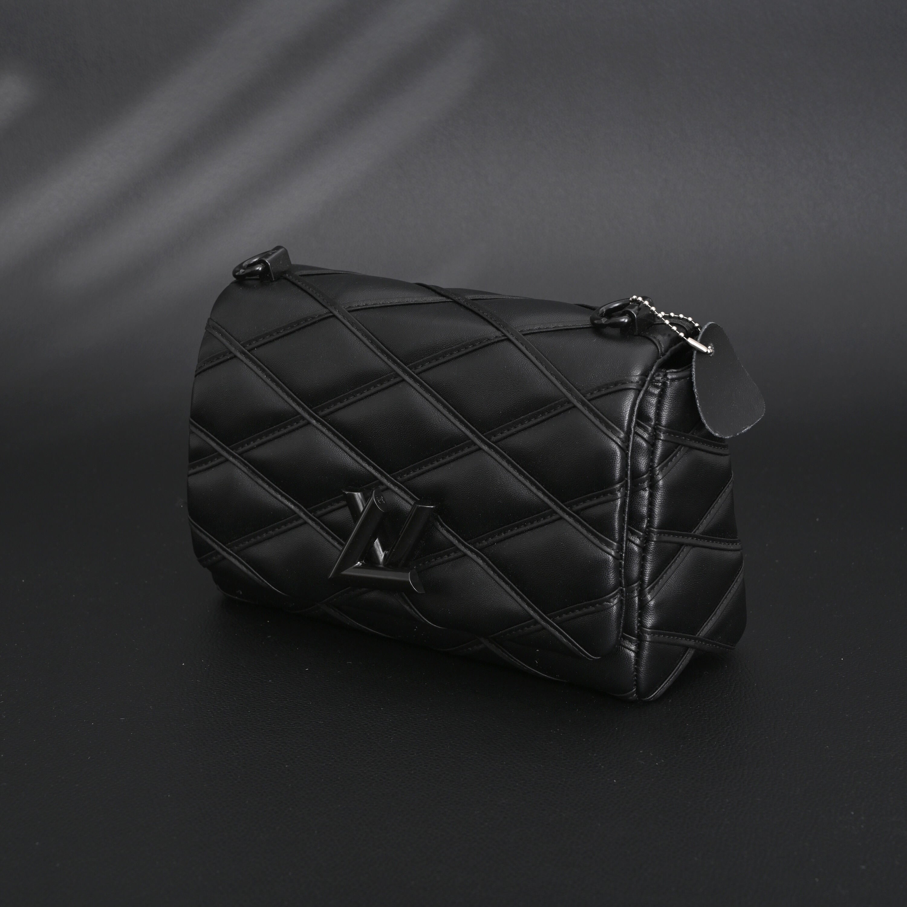 Louis Vuitton GO-14 MM Quilted Leather Chain Shoulder Bag – Black